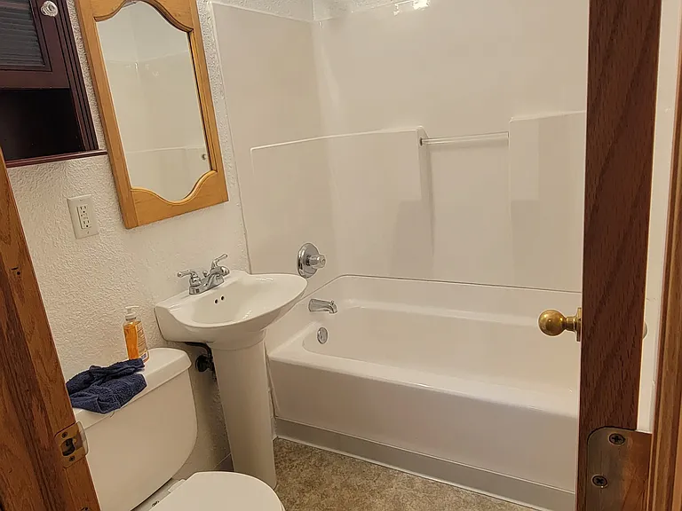 410 3rd Ave S #3 — Photo 5