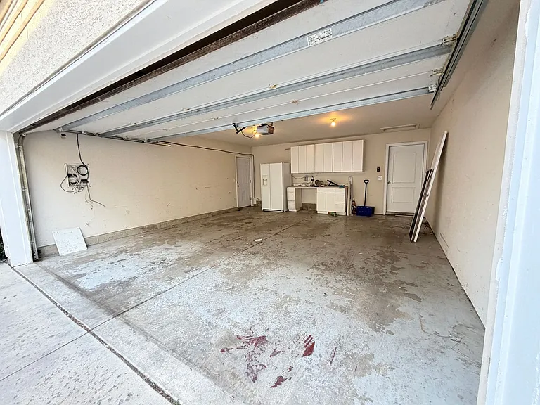 225 S Monroe St — Photo 36