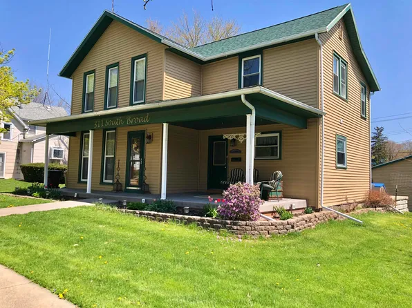 311 S Broad St, Lanark, IL 61046