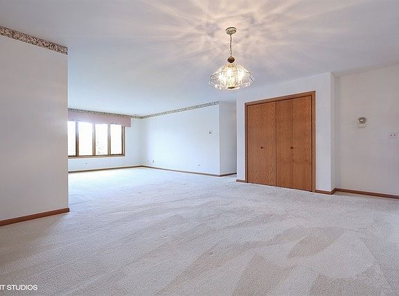 4th image of 1 Saint Moritz Dr Unit 201