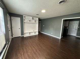 610 W 4th Pl, Russellville, AR 72801