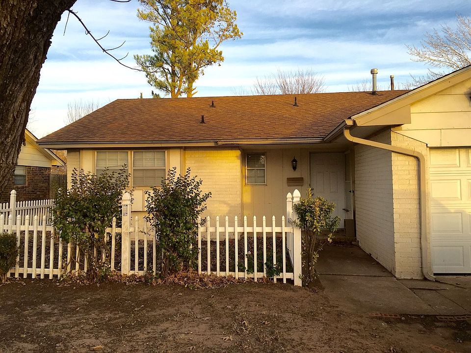 1st image of 221 Overton Dr