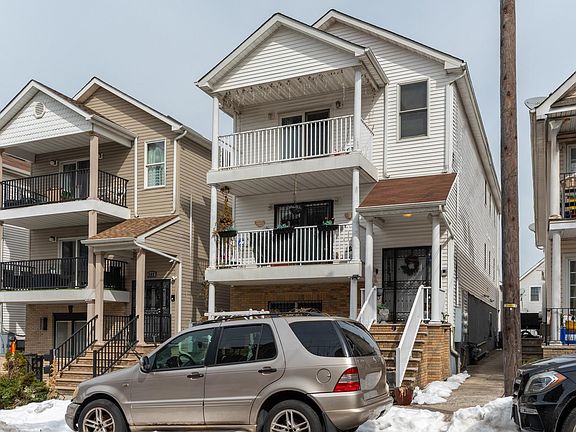 2nd image of 260 Custer Ave Floor 1