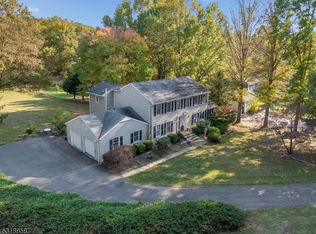 10 Old Jericho Rd, Clinton, NJ 08809