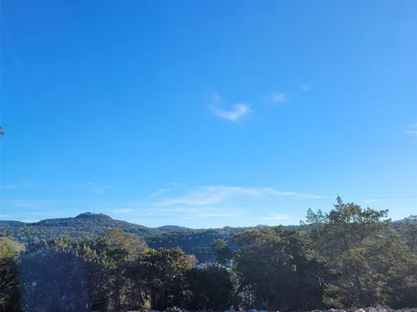 399 Canyon Crk, Canyon Lake, TX 78133