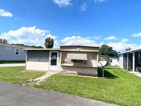 5th image of 13151 Grape Ave