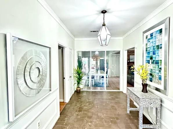 (undisclosed Address), Baton Rouge, LA 70815