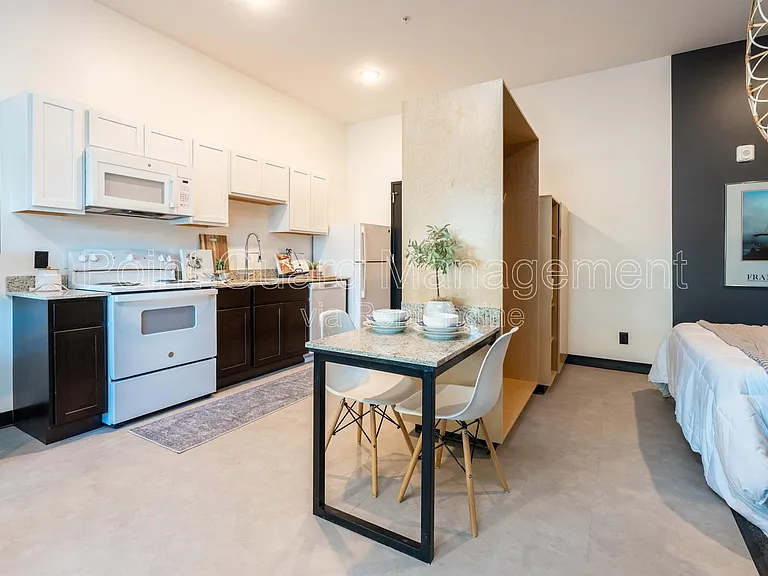 Fairmount Flats — Photo 22