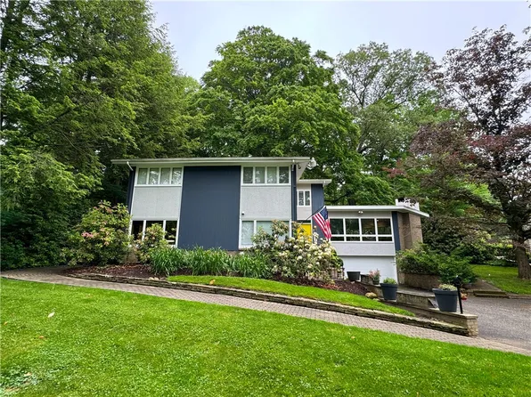 316 E Washington Blvd, Grove City, PA 16127