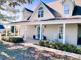 102 Stella Dr, Bridgeport, AL 35740