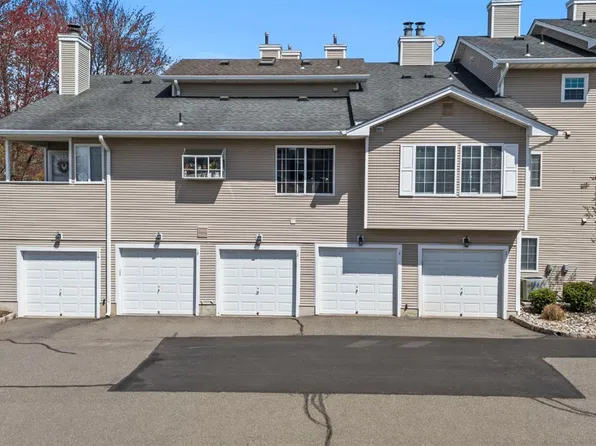 17 Bentley Ct, Bedminster, NJ 07921