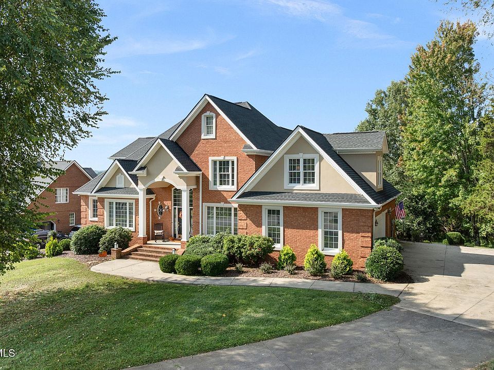 1st image of 161 Golf Ridge Dr
