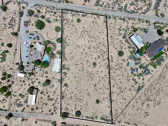 2nd image of Calle La Bona Tierra
