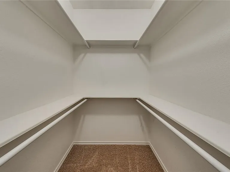 6037 Jennings St — Photo 13