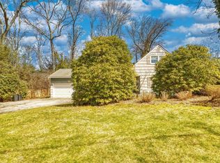 65 Woodchuck Hollow Rd, Cold Spring Harbor, NY 11724