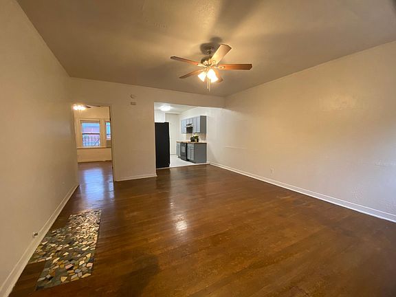 2nd image of 326 E Rosewood Ave APT 4