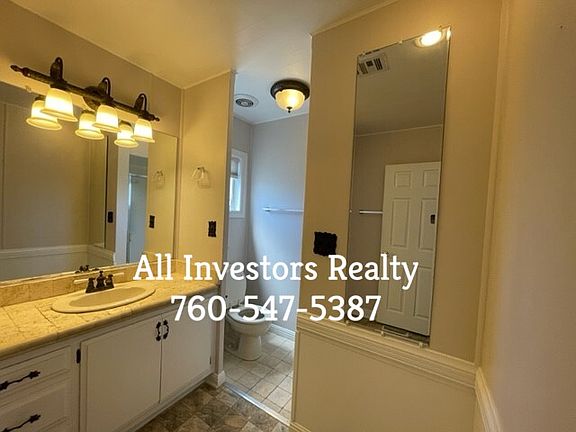 5th image of 200 N El Camino Real Space 86