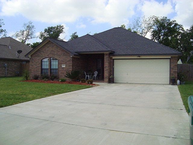 1st image of 1034 Cardinal Dr