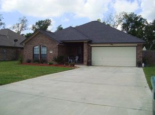 1034 Cardinal Dr, Richwood, TX 77566