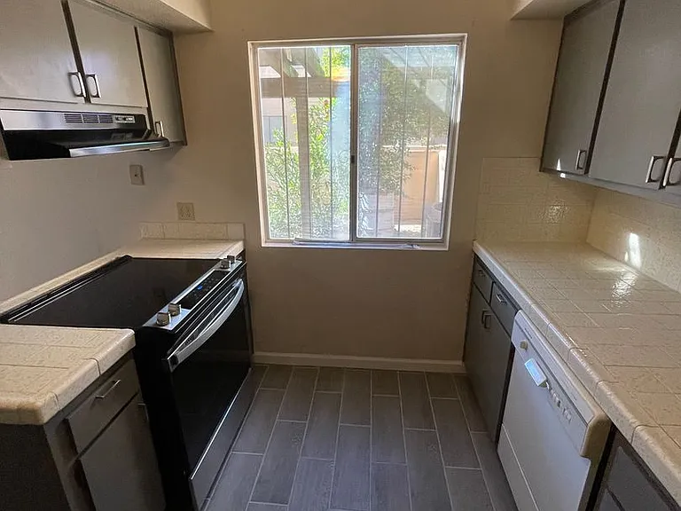 2490 W Yowell Ct #61 — Photo 7