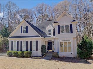 826 Hillcrest Ln, Woodstock, GA 30189
