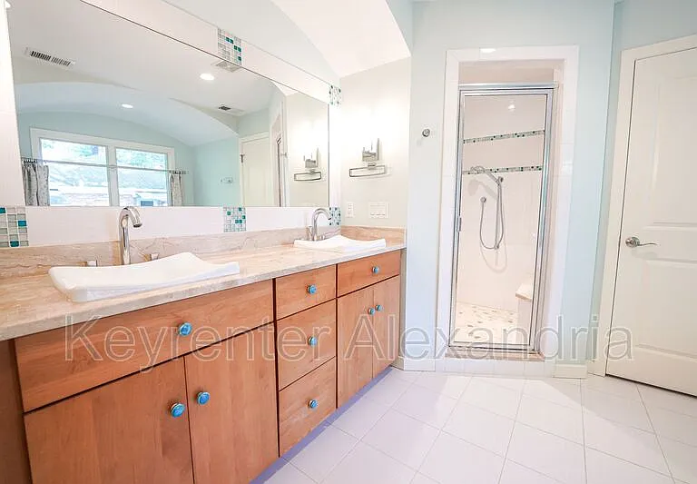 906 Neal Dr — Photo 34