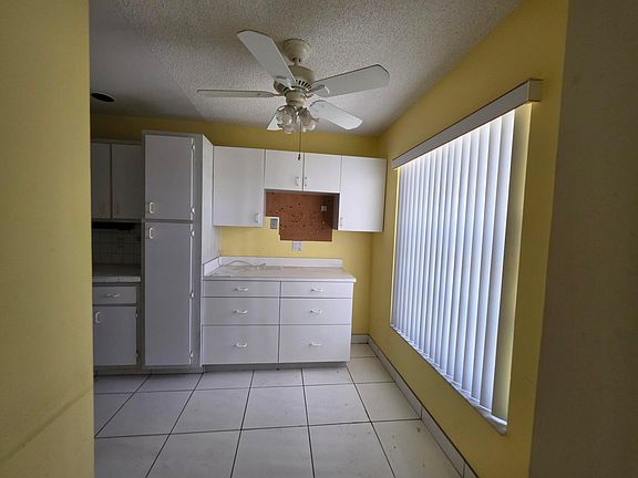 4th image of 1131 CALAMONDIN Terrace #101