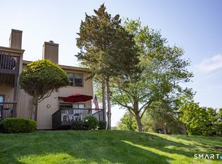 15 Pilgrim Hbr #A, Wallingford, CT 06492