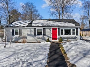 3 Center Rd, Smithfield, RI 02828
