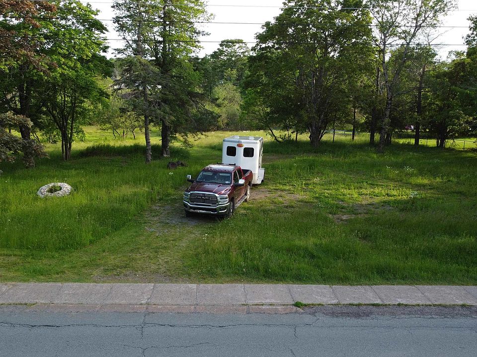 1st image of 101 Kitchener St