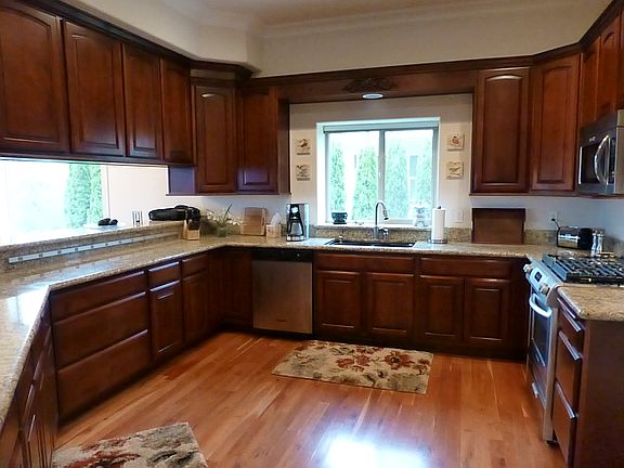 Kitchen with Cherry Cabinets