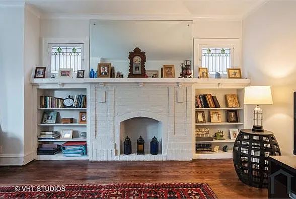 6335 N Claremont Ave — Photo 21