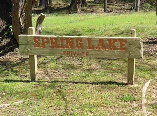 5749 Spring Lake Rd, Memphis, TN 38135