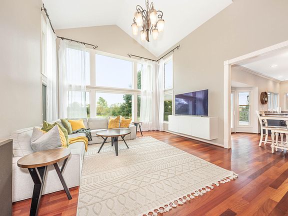 4th image of 4977 Saint Annes Ct