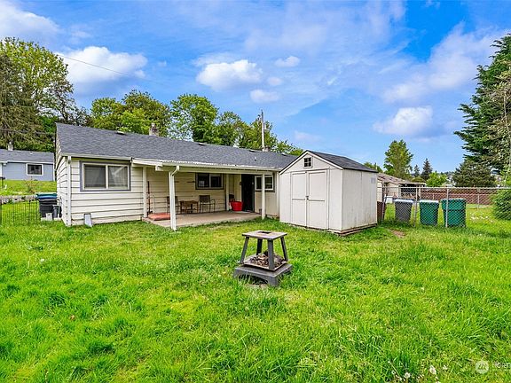 2nd image of 1544 & 1546  Bloomington Avenue