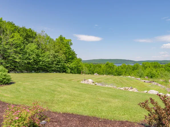 60 Bay View Drive, Belgrade, ME 04917