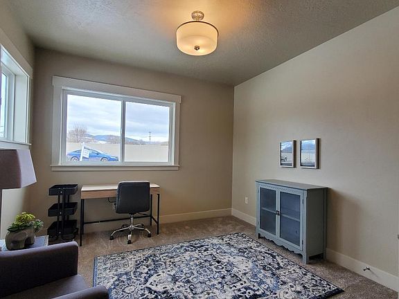 3rd image of 3810 B Saxony Ct Lot 65
