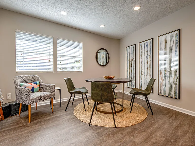 Palmetto Grove — Photo 6