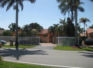 460 SW 132nd Ave, Miami, FL 33184