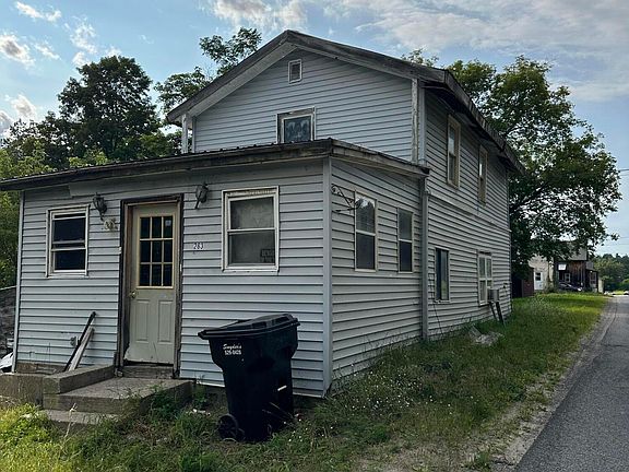 3rd image of 263 Lower Park St