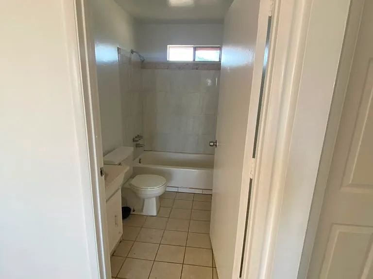 1367 Saint Louis Ave #B — Photo 9