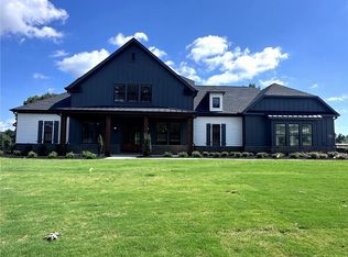 7950 Grand Meadow Run, Gainesville, GA 30506