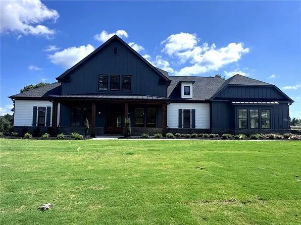 7950 Grand Meadow Run, Gainesville, GA 30506