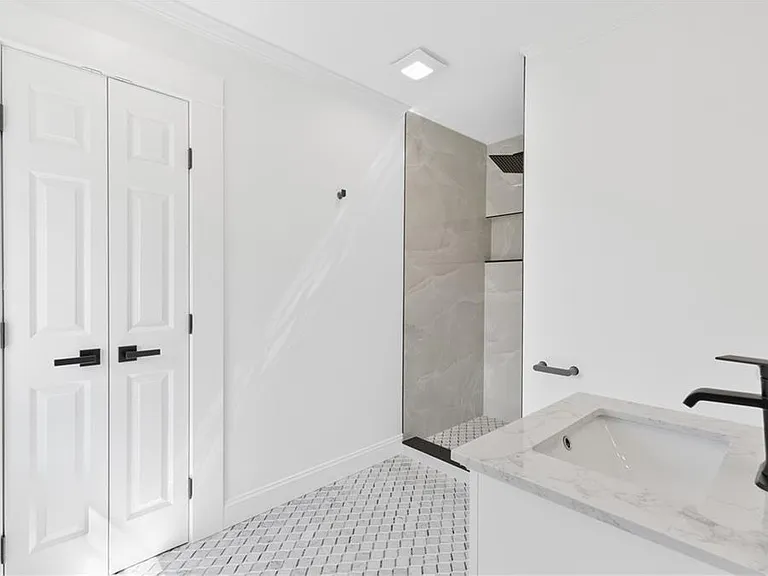 1296 Hilton Dr — Photo 42
