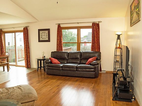 4th image of 2406 Partridge Ln #5