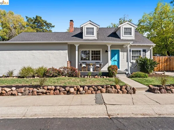 4243 Lancelot Dr, Concord, CA 94521