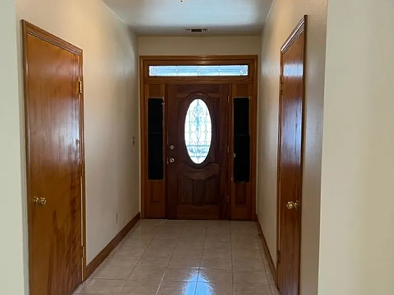 3515 California Ave — Photo 3