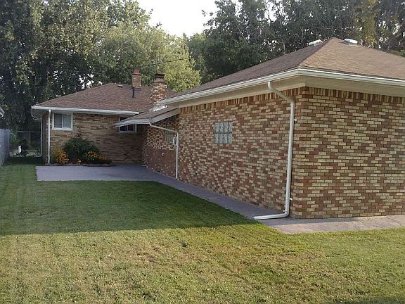 4th image of 13344 Charlotte Ave