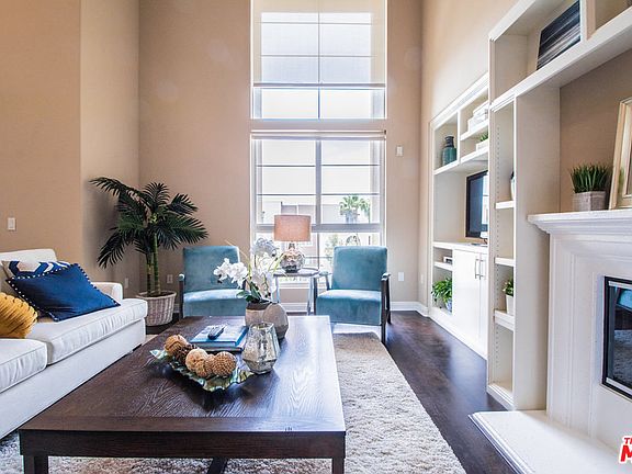 5th image of 5831 Seawalk Dr Unit 230