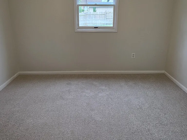 203 Midland Ave — Photo 14